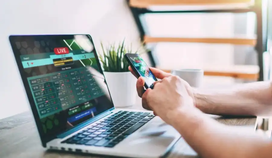 Identifying favorable in-game situations is another essential strategy